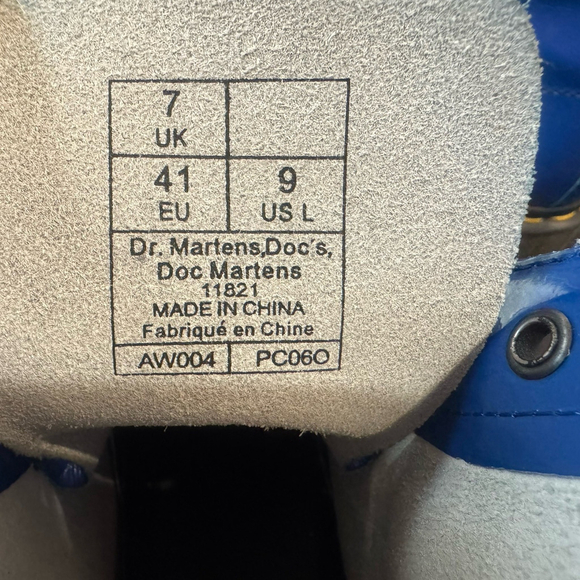 Dr. MARTENS 1460W Blue Patent Leather Combat Boot Size:9 Lace-Up - Picture 11 of 13